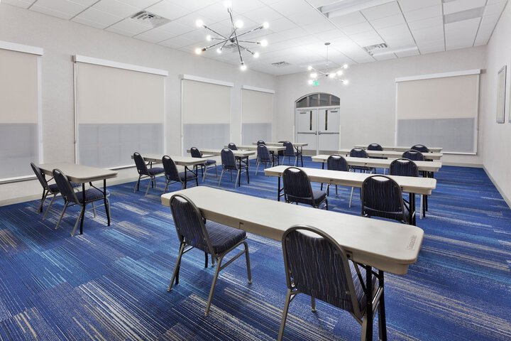 Holiday Inn Express Hotel & Suites Montgomery E - Eastchase by IHG