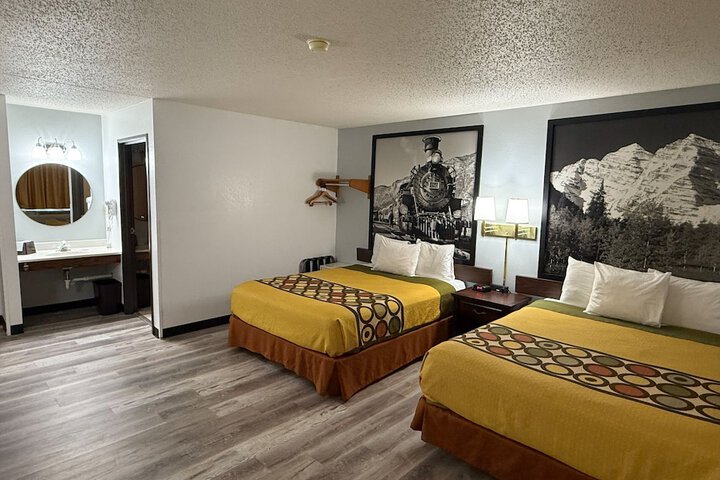 Super 8 by Wyndham Trinidad