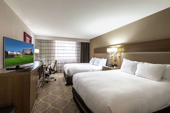 DoubleTree by Hilton Winston Salem - University