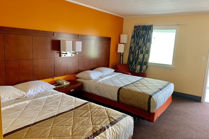Room 13 of 24