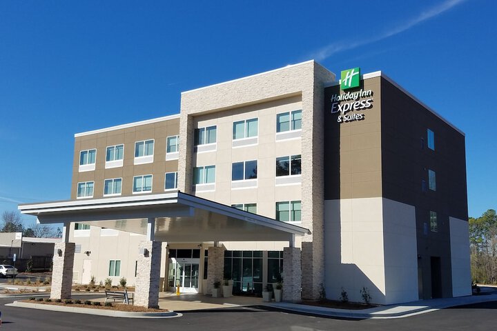 Holiday Inn Express & Suites Carrollton West by IHG