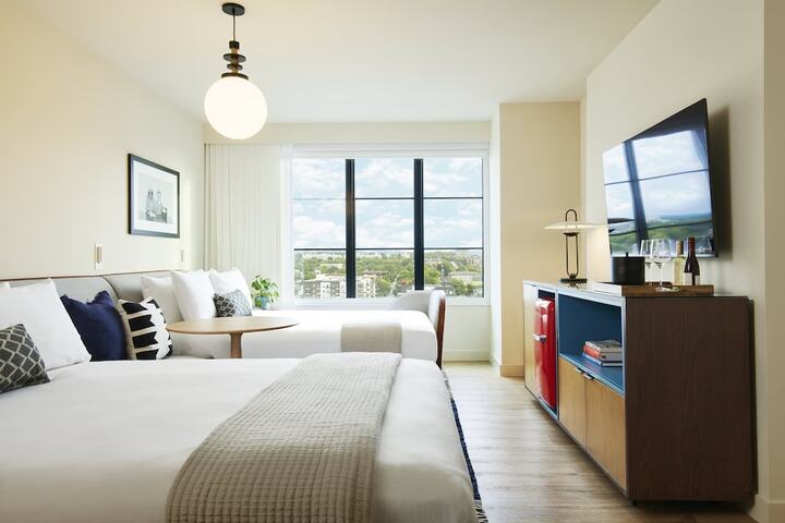 Room 19 of 63