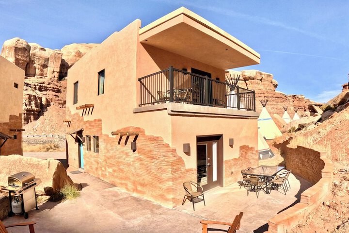 Bluff Dwellings Resort