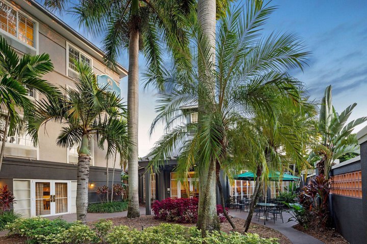 La Quinta Inn & Suites by Wyndham Ft. Lauderdale Plantation