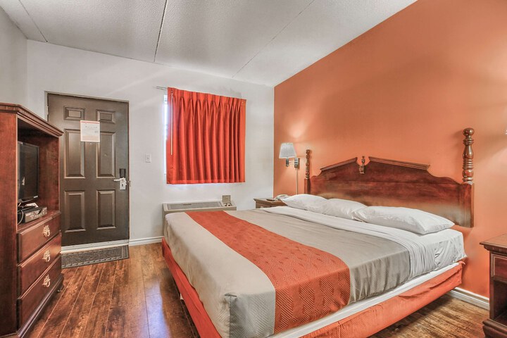 Room 19 of 29