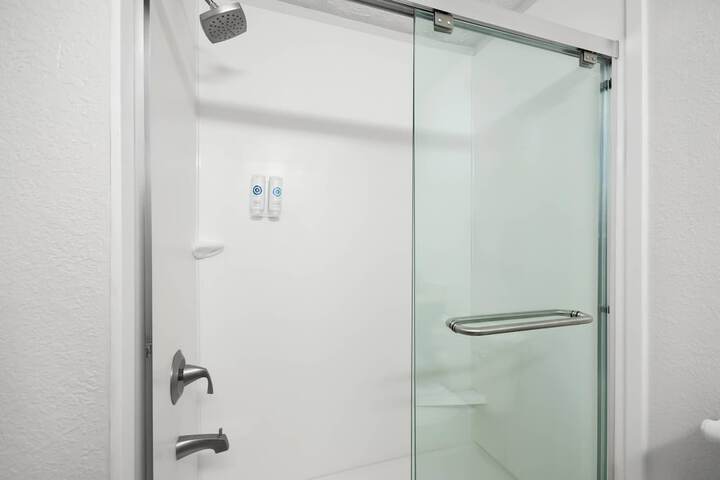 Comfort Inn & Suites Cincinnati Eastgate