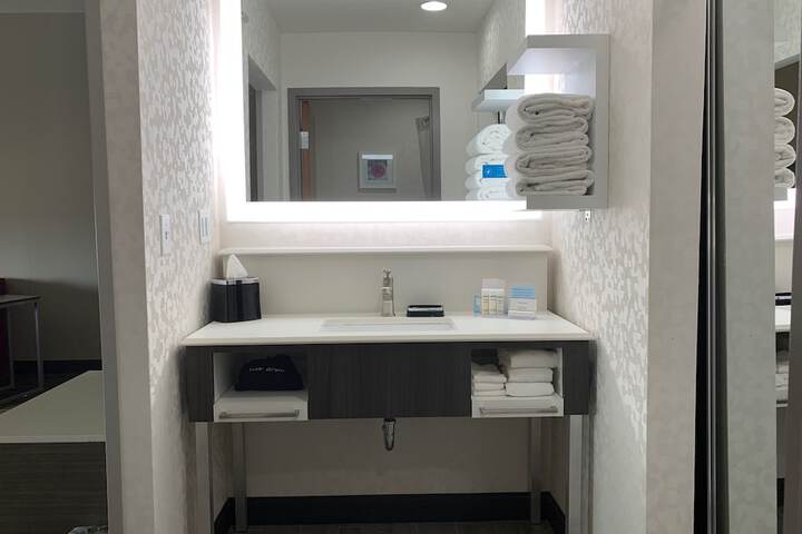 Room 12 of 79
