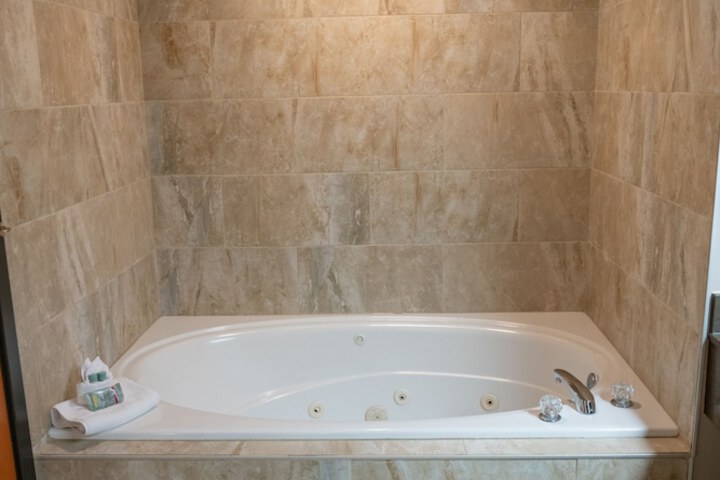 Hot Tub 109 of 113