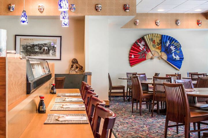 Dining 84 of 101