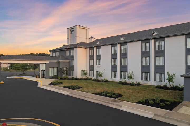 Hotel 4 of 31