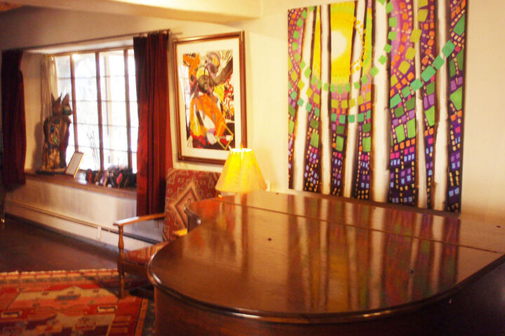 TOUCHSTONE INN
