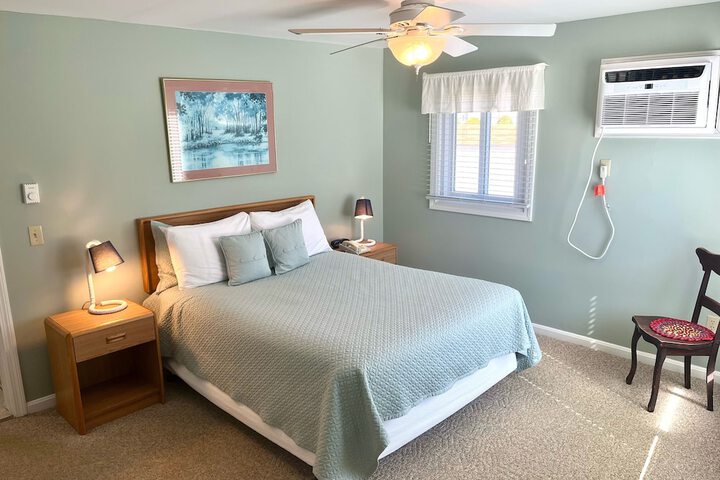 Room 34 of 60