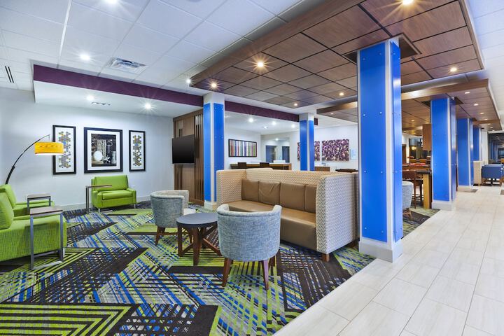 Hotel 3 of 34