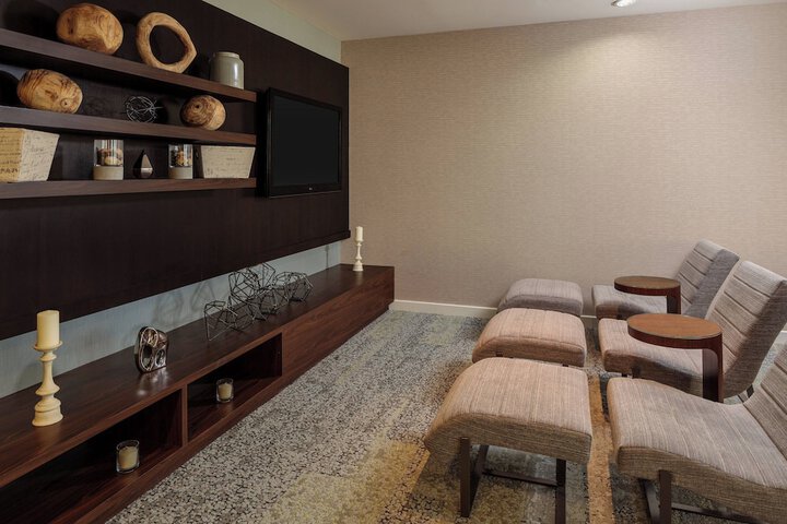 Hotel Interior 11 of 31