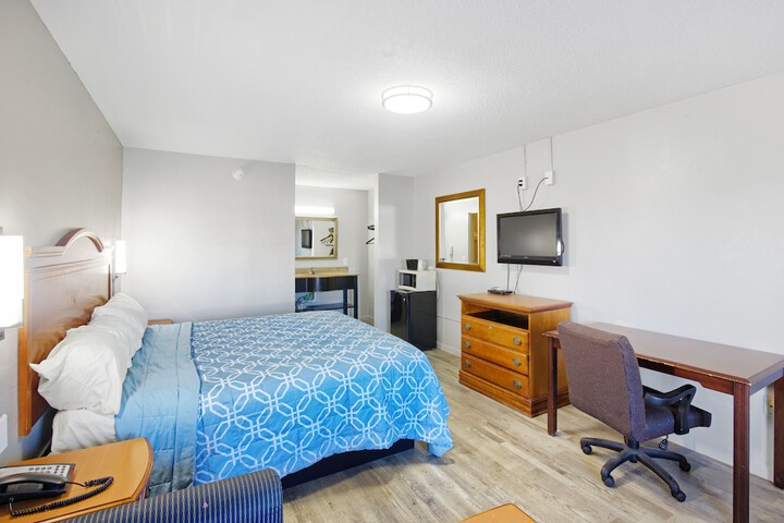 Room 26 of 40