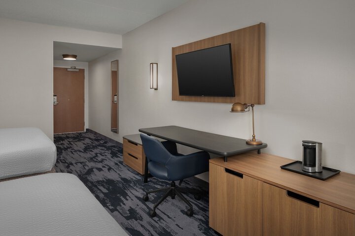Room 15 of 35