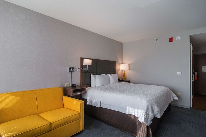 Room 21 of 58