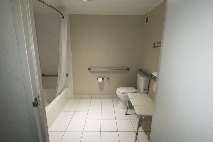Room 17 of 21