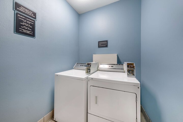 Best Western Plus Avita Suites