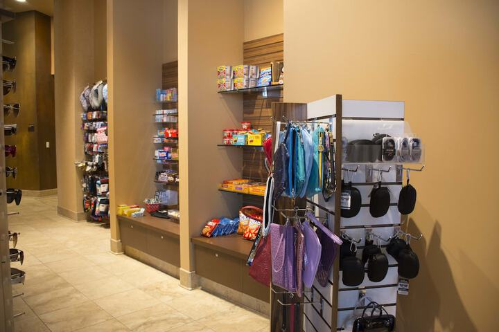 Gift Shop 23 of 25