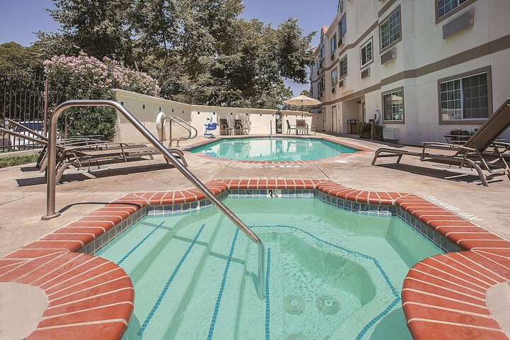 Pool 6 of 28