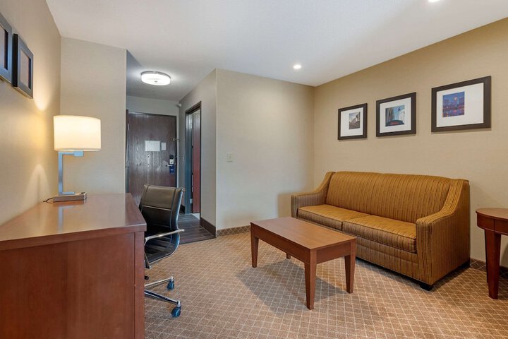 Room 15 of 64