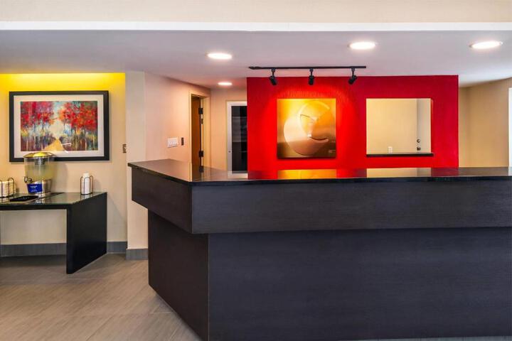 Comfort Inn South