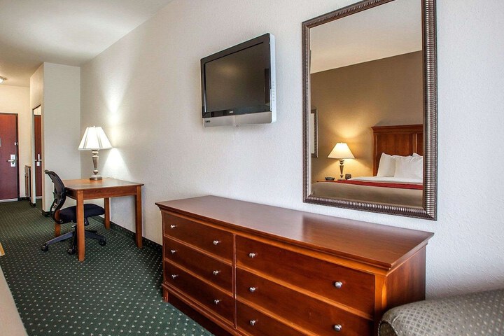 Room 55 of 69