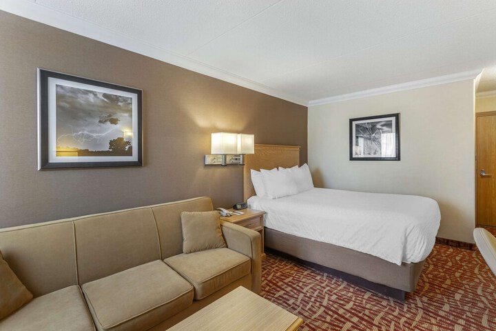Room 20 of 153
