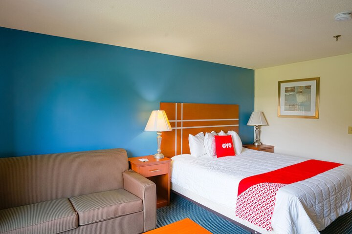 OYO Hotel Redwood Falls near Jackpot Casino