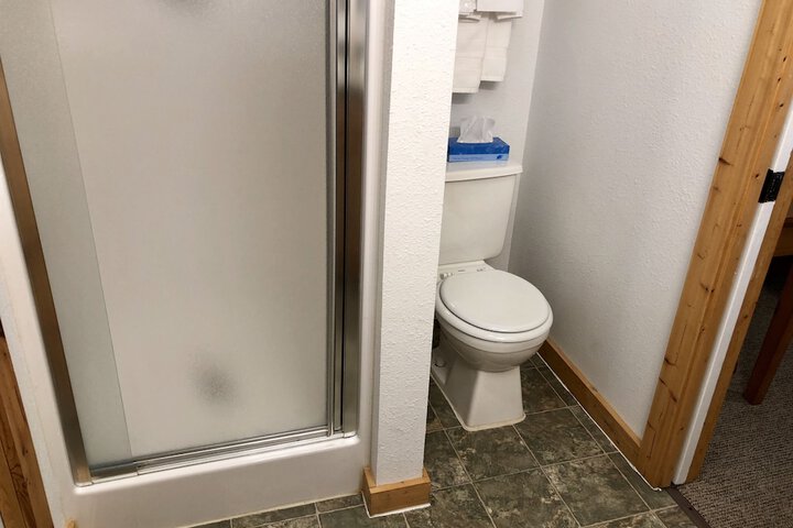 Room 200 of 259