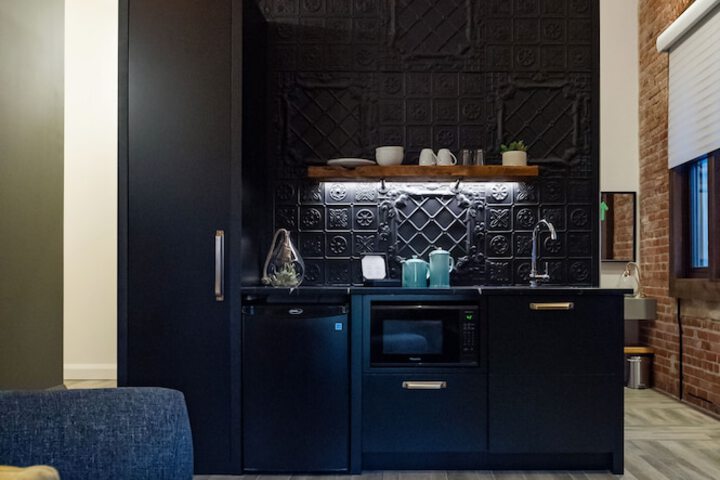 48 King West Boutique Hotel