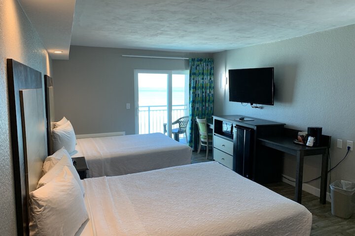 Room 42 of 85