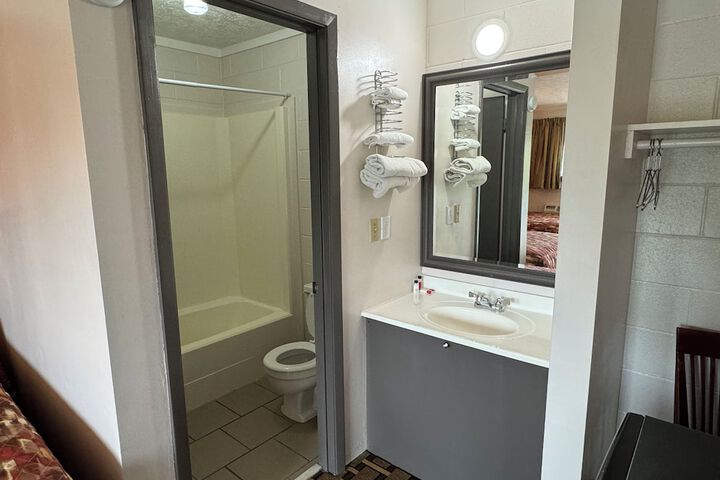 Room 12 of 15