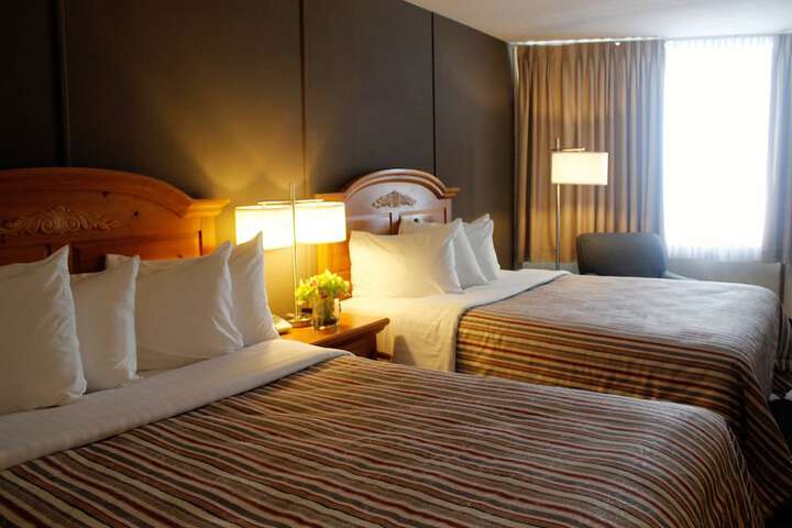 Room 28 of 59