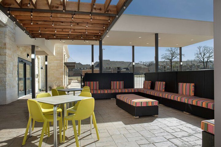 Terrace/Patio 36 of 37