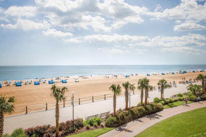 DoubleTree by Hilton Virginia Beach Oceanfront South