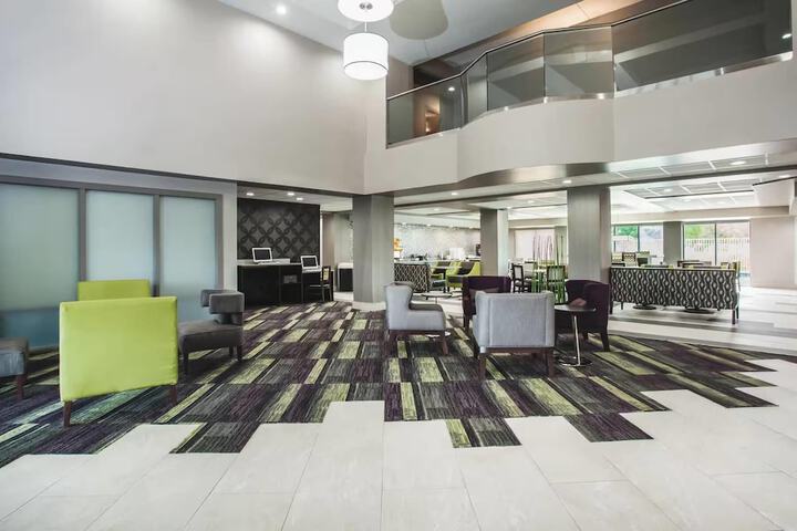Comfort Inn & Suites Clearwater South - Pinellas Park