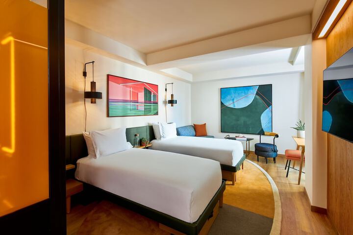Room 20 of 40