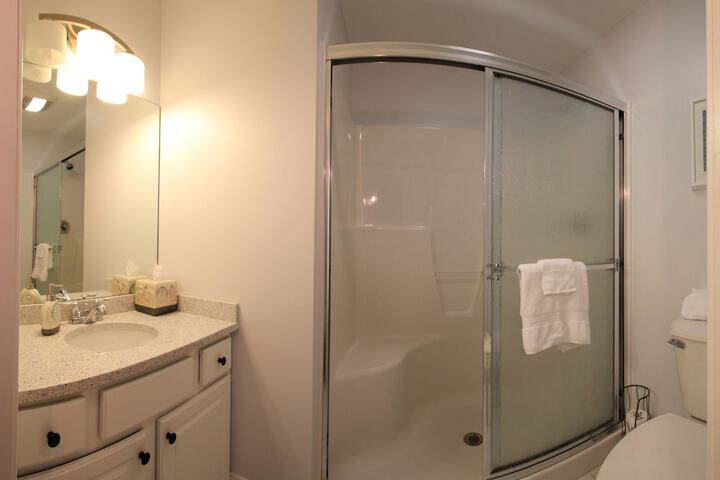 Atlantic Ocean Suites