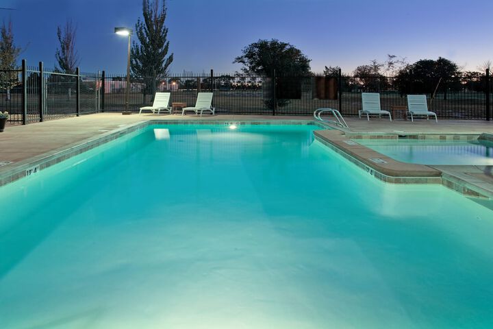 Pool 7 of 30