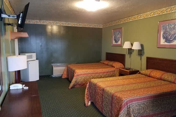Room 24 of 29