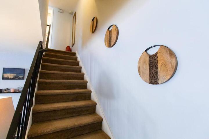 Cali Condo+BBQ+MemoryFoamBeds+12min to Beach