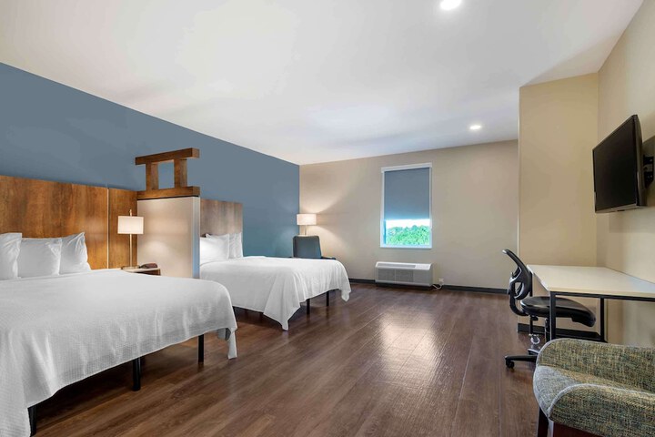 Room 17 of 33