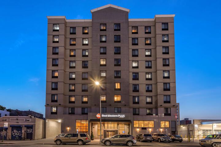 Best Western Plus Plaza Hotel