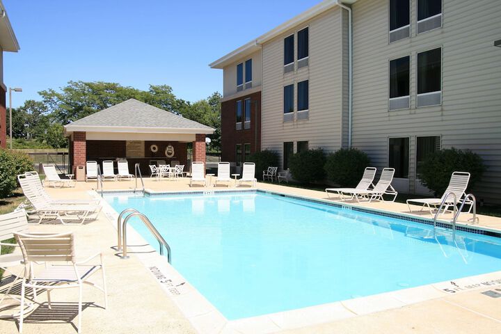 Pool 15 of 169