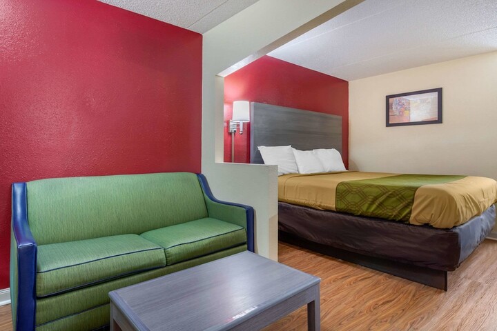 Room 21 of 30