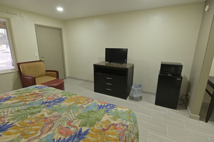 Room 16 of 17