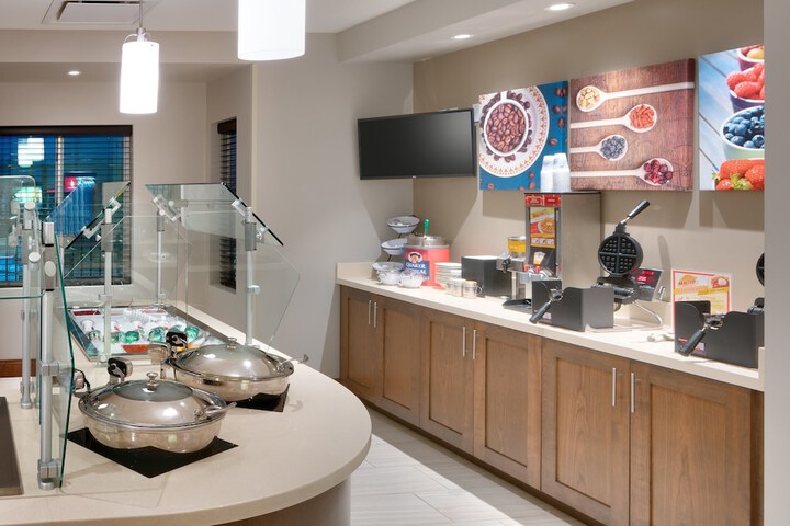 Staybridge Suites Lehi - Traverse Ridge Center by IHG
