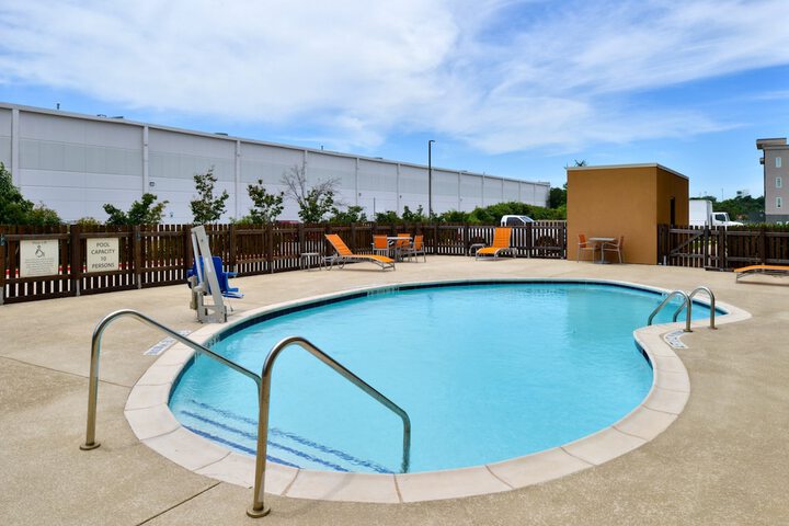 Holiday Inn Express & Suites Wylie West by IHG